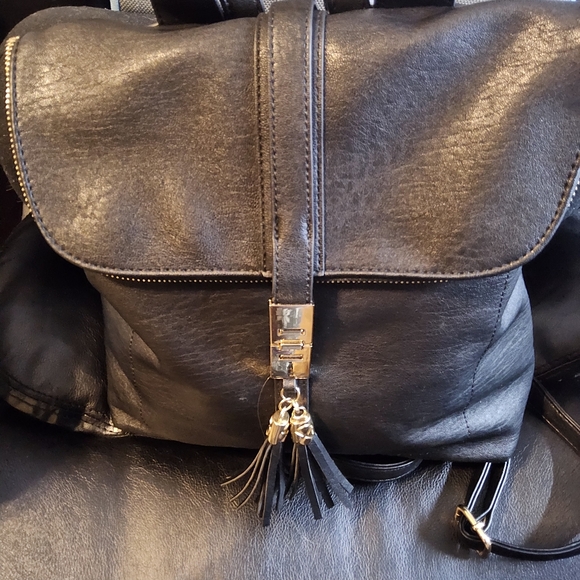 Miztique Faux Leather backpack - Picture 3 of 8
